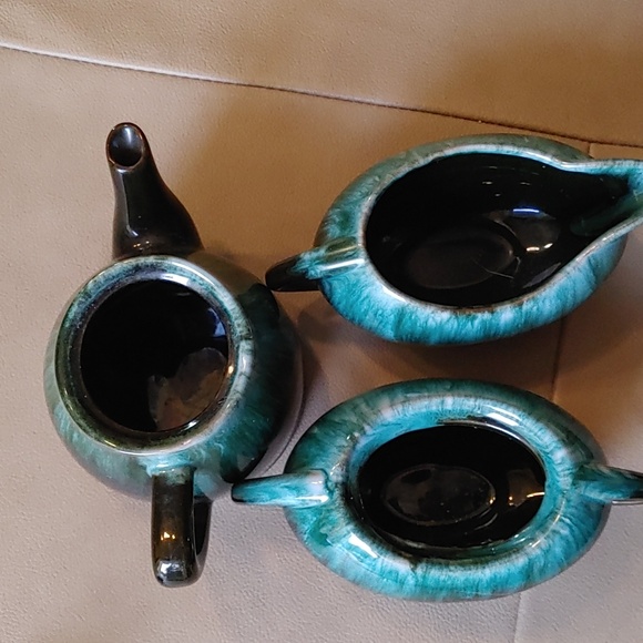 Blue Mountain Pottery Tea Set - Picture 4 of 10